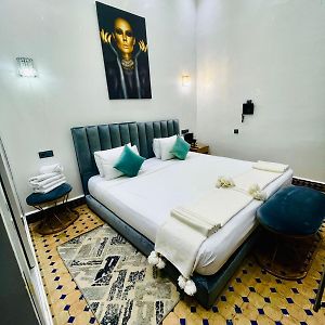 Camera con letto king size